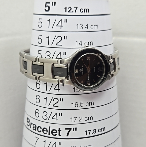 Vintage Womens Essence Ceramic Diamond Cut Sapphire Crystal Watch New Battery main image 7